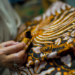 Batik, salah satu tradisi dan budaya Indonesia yang masuk dalam kategori UMKM penopang ekonomi negara.